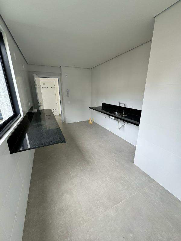 Apartamento à venda com 4 quartos, 190m² - Foto 14