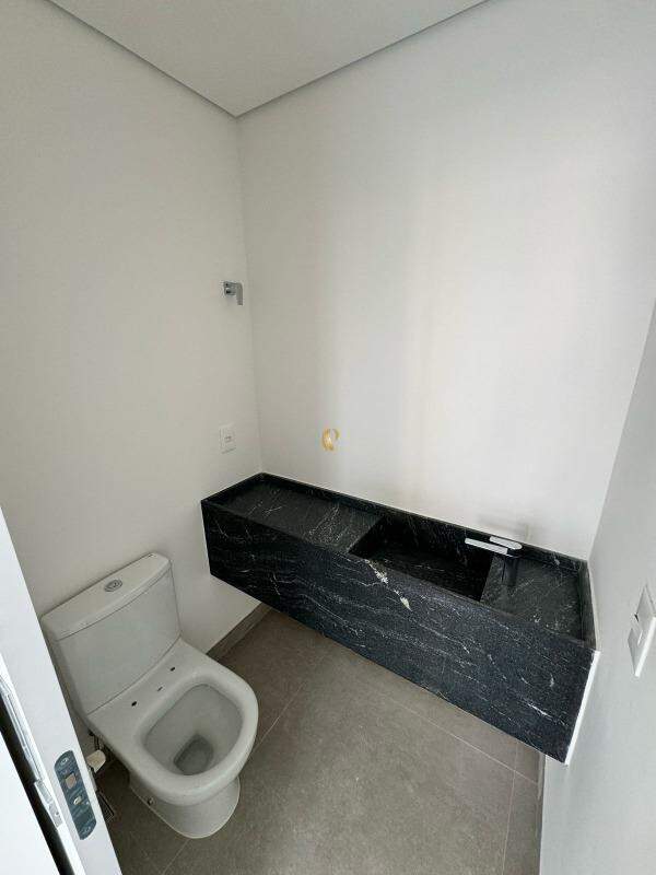 Apartamento à venda com 4 quartos, 190m² - Foto 13