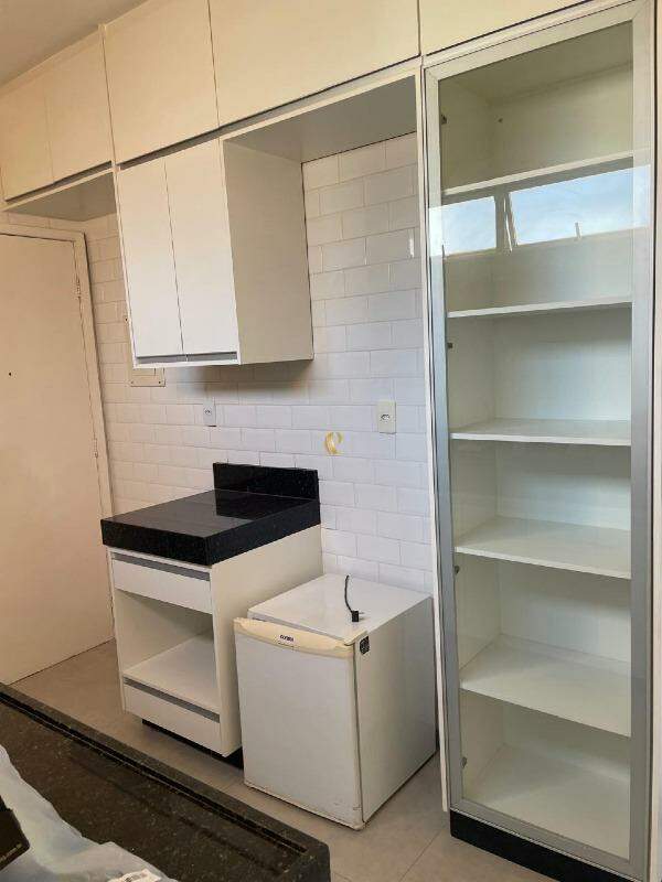 Apartamento para alugar com 3 quartos, 100m² - Foto 12