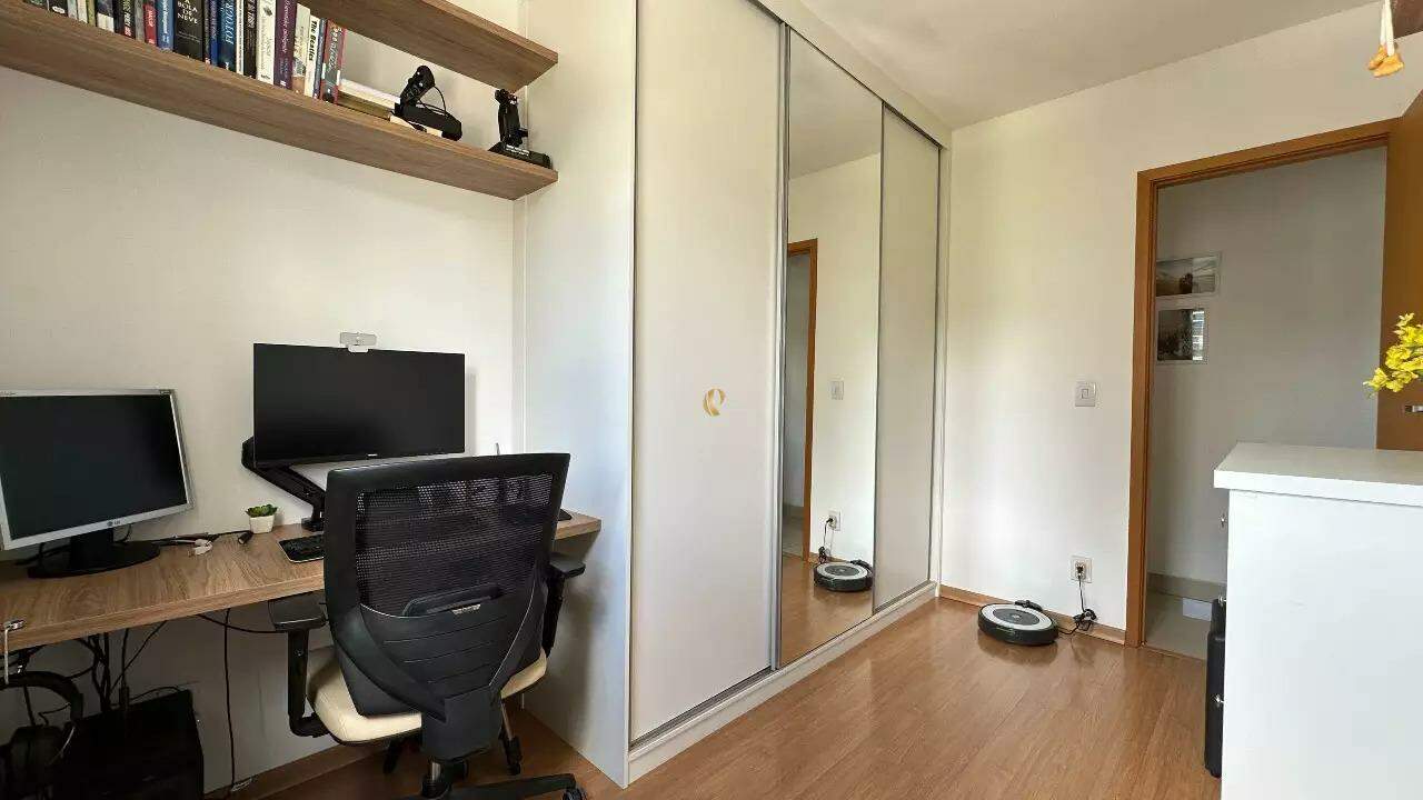 Apartamento à venda com 2 quartos, 64m² - Foto 9