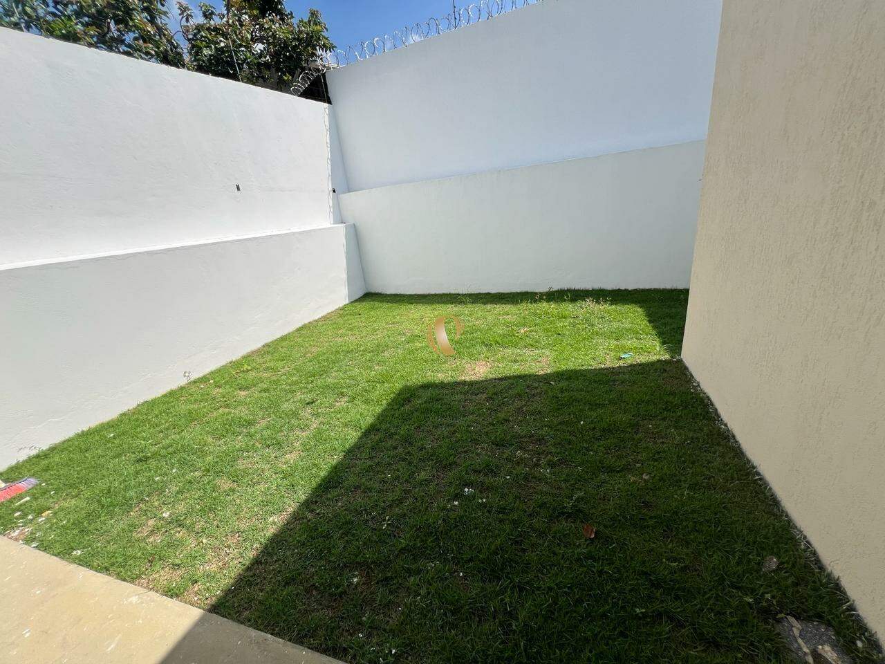 Casa à venda com 3 quartos, 120m² - Foto 16