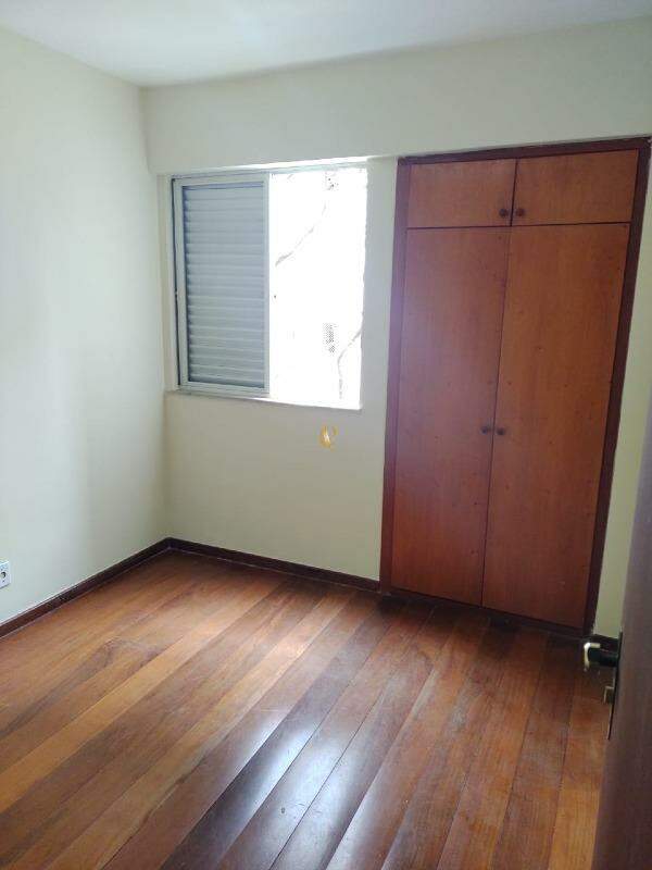 Apartamento à venda com 3 quartos, 86m² - Foto 12