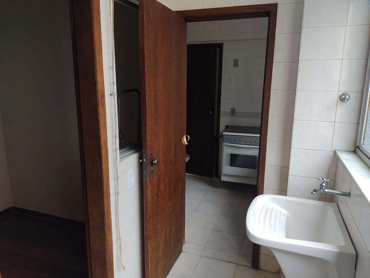 Apartamento à venda com 3 quartos, 86m² - Foto 11