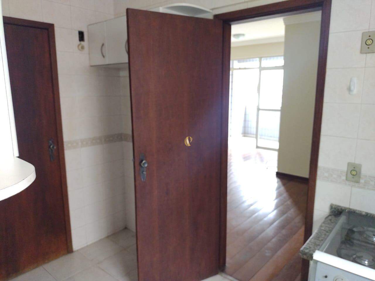 Apartamento à venda com 3 quartos, 86m² - Foto 7