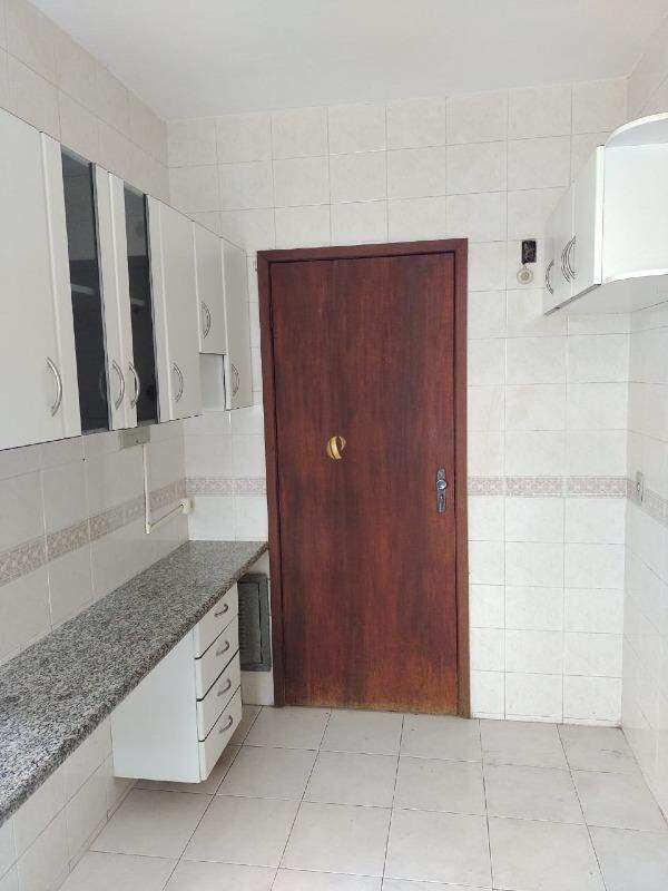 Apartamento à venda com 3 quartos, 86m² - Foto 10