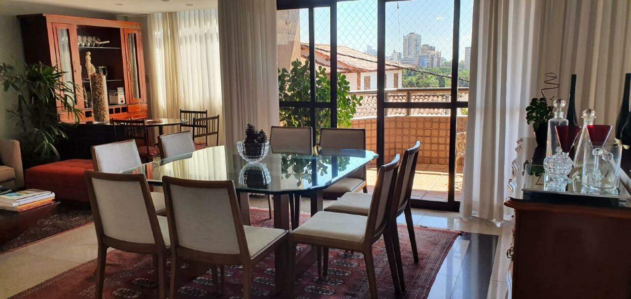 Apartamento à venda com 4 quartos, 194m² - Foto 8