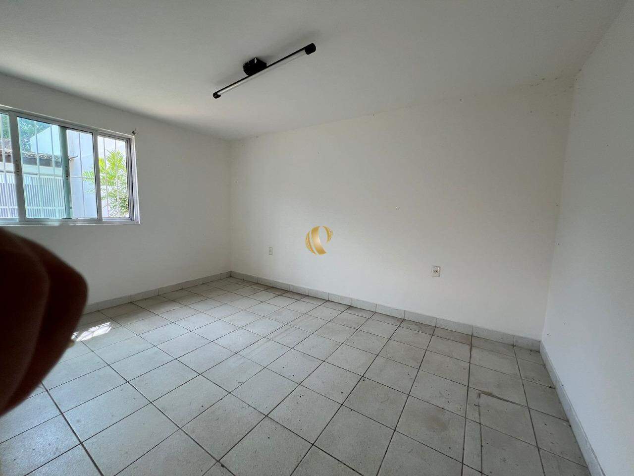 Casa para alugar com 8 quartos, 450m² - Foto 18