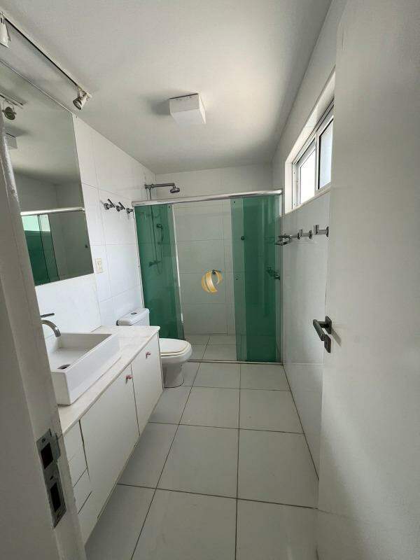 Casa para alugar com 8 quartos, 450m² - Foto 16