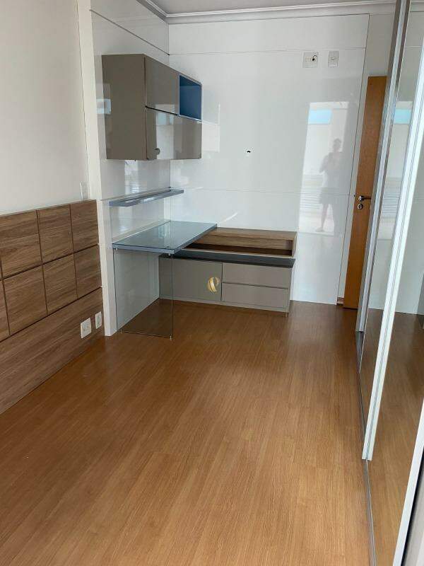 Apartamento à venda com 3 quartos, 192m² - Foto 23