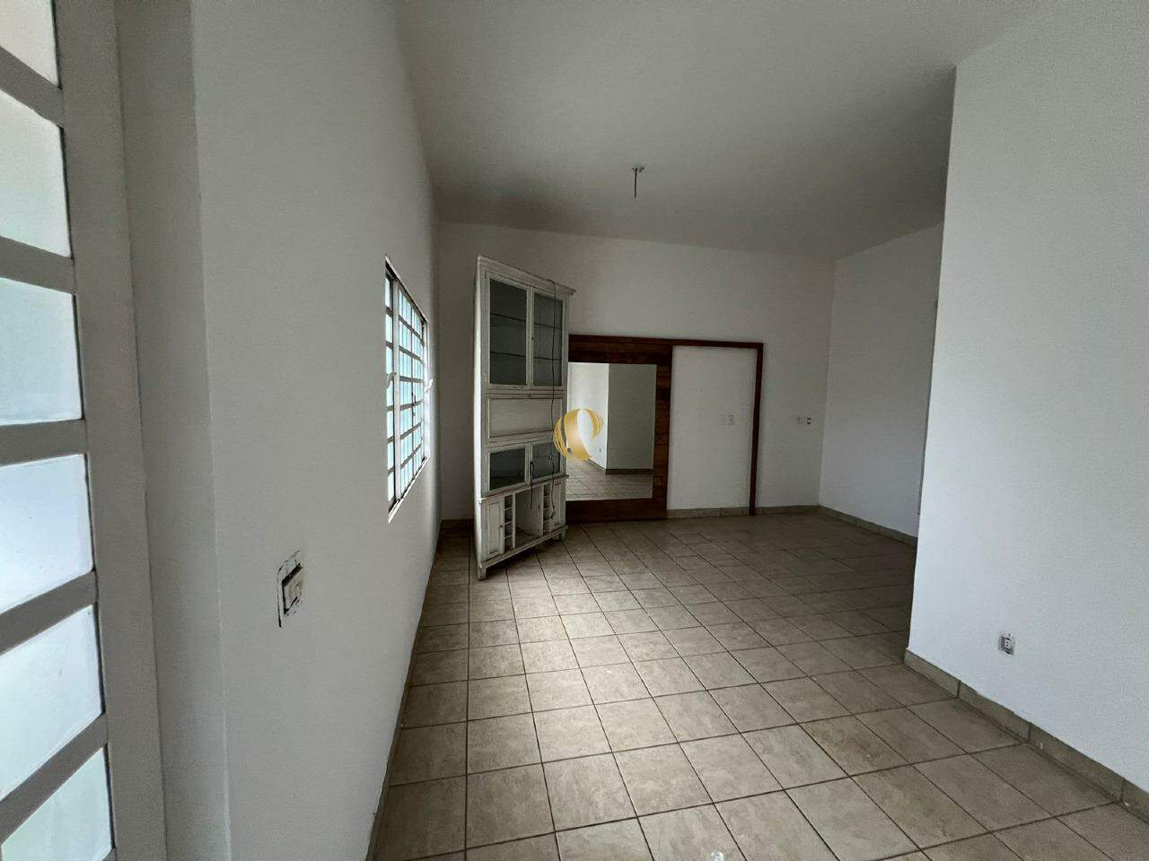 Casa à venda com 4 quartos, 146m² - Foto 3