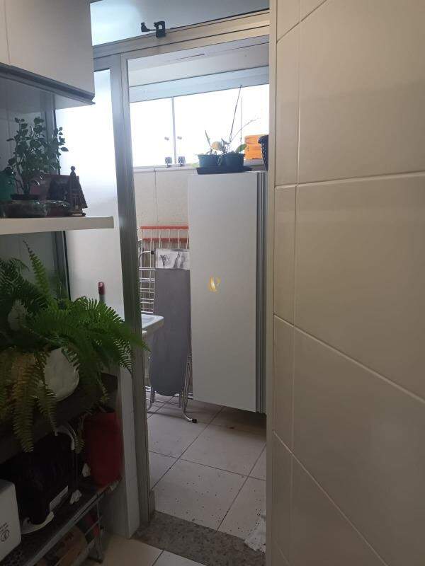 Apartamento à venda com 3 quartos, 115m² - Foto 25