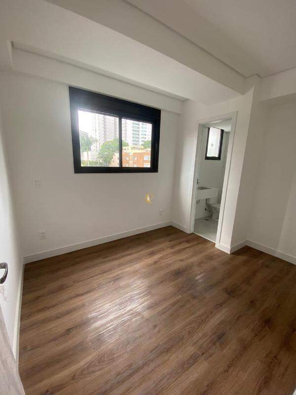 Apartamento à venda com 3 quartos, 122m² - Foto 17