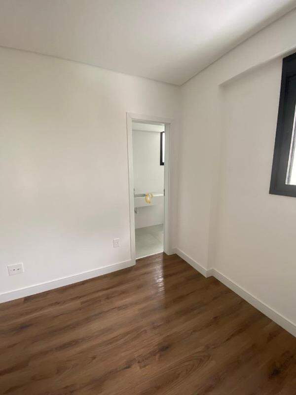 Apartamento à venda com 3 quartos, 122m² - Foto 13