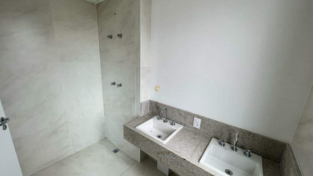 Apartamento à venda com 4 quartos, 134m² - Foto 22