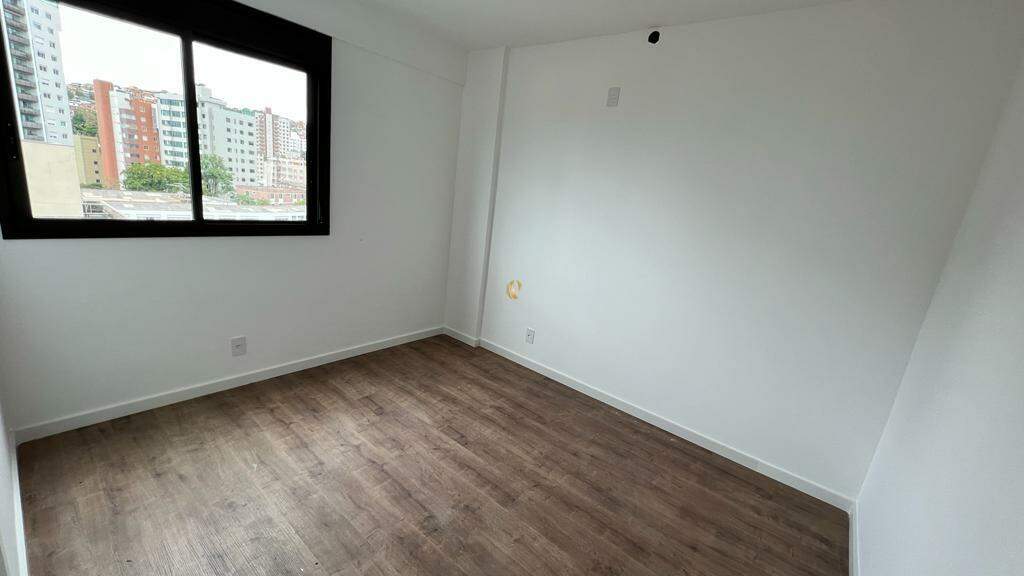 Apartamento à venda com 4 quartos, 134m² - Foto 25