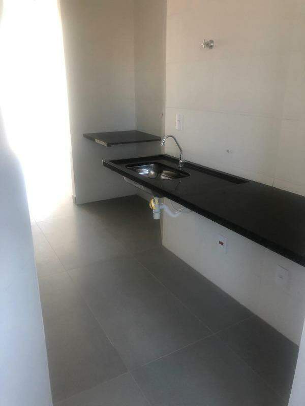 Apartamento à venda com 3 quartos, 101m² - Foto 3