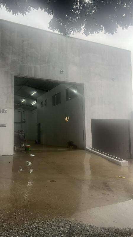 Depósito-Galpão-Armazém para alugar, 360m² - Foto 2