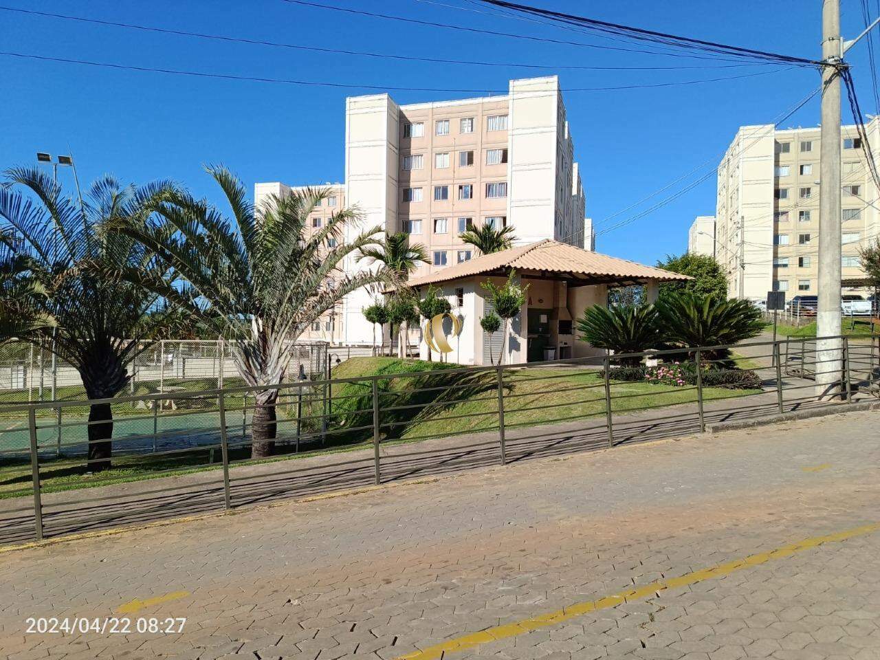 Apartamento à venda com 2 quartos, 63m² - Foto 1