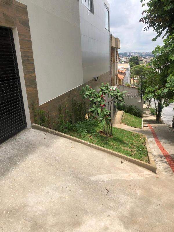 Apartamento à venda com 3 quartos, 73m² - Foto 3