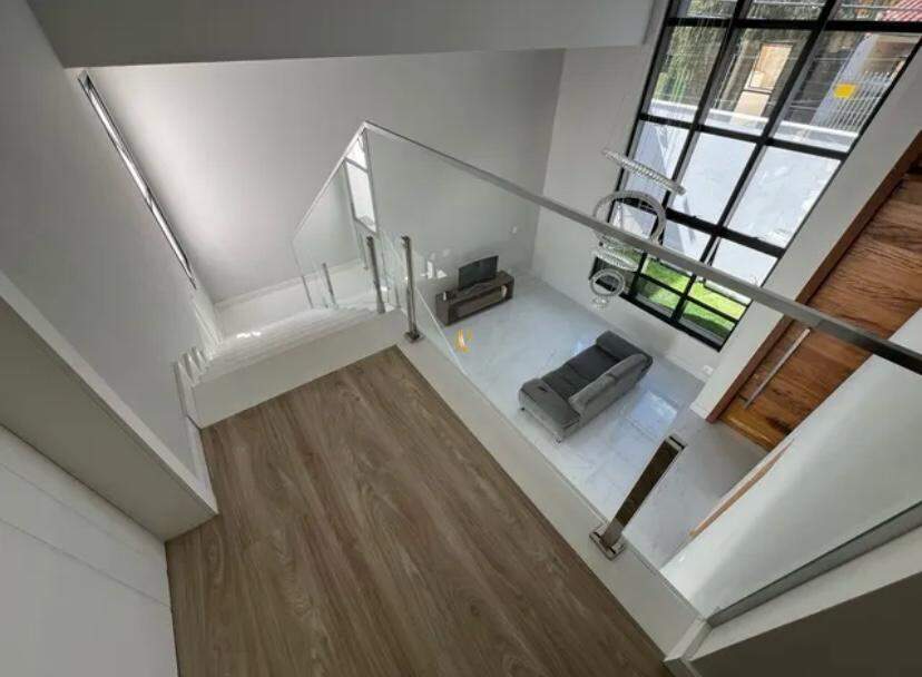 Casa à venda com 4 quartos, 310m² - Foto 7