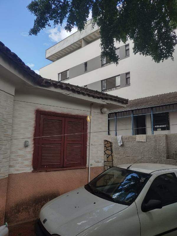 Casa à venda com 7 quartos, 358m² - Foto 12