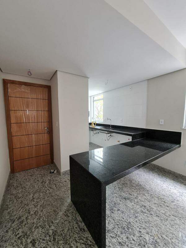 Apartamento à venda com 2 quartos, 53m² - Foto 1