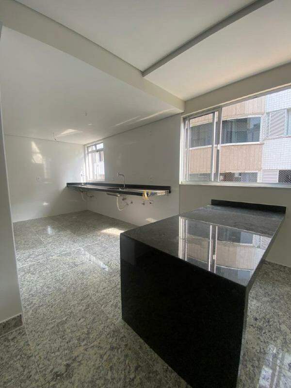 Apartamento à venda com 2 quartos, 69m² - Foto 18