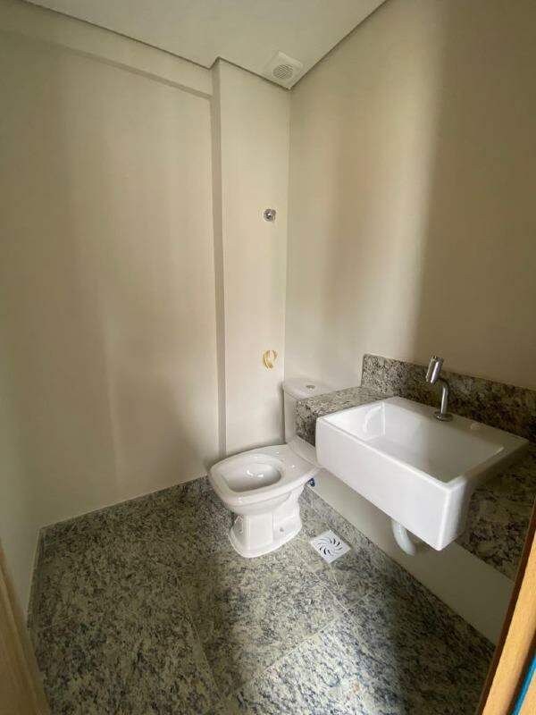 Apartamento à venda com 2 quartos, 69m² - Foto 11