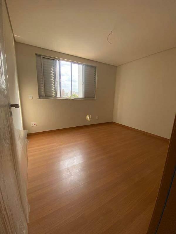 Apartamento à venda com 2 quartos, 69m² - Foto 10