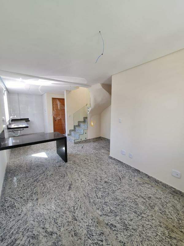 Cobertura à venda com 2 quartos, 100m² - Foto 13