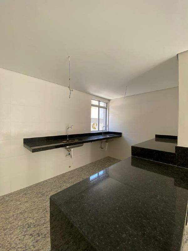 Apartamento à venda com 2 quartos, 66m² - Foto 14