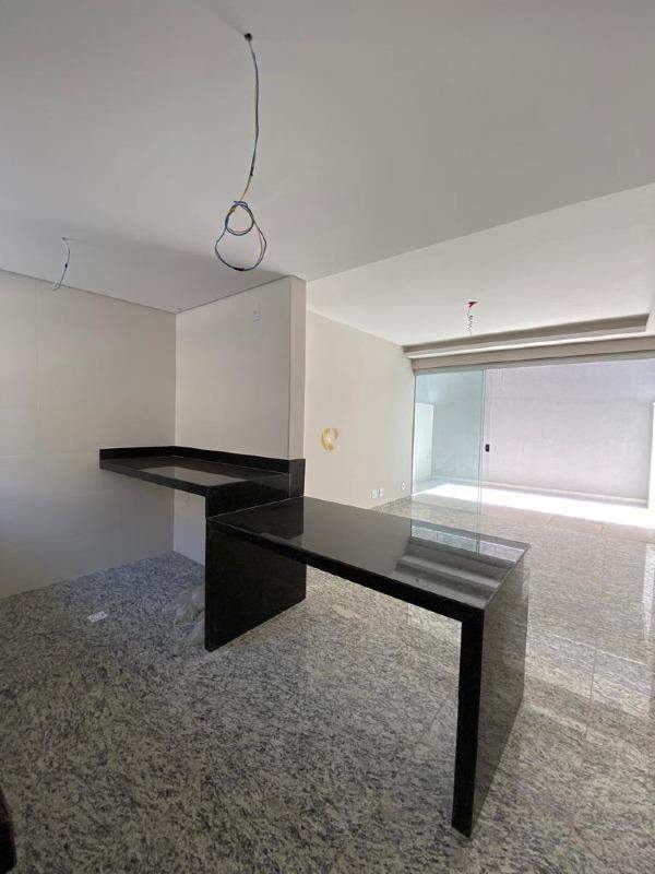 Apartamento à venda com 2 quartos, 66m² - Foto 15