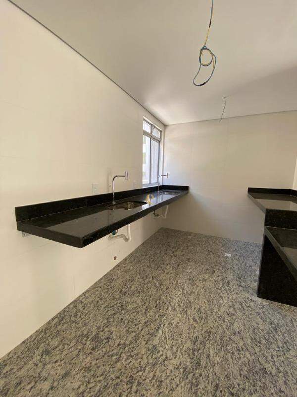 Apartamento à venda com 2 quartos, 66m² - Foto 16