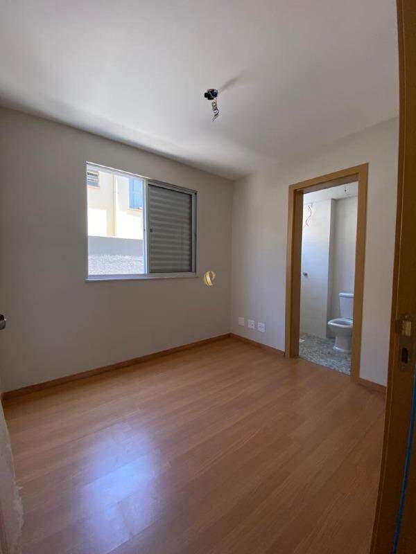 Apartamento à venda com 2 quartos, 66m² - Foto 10