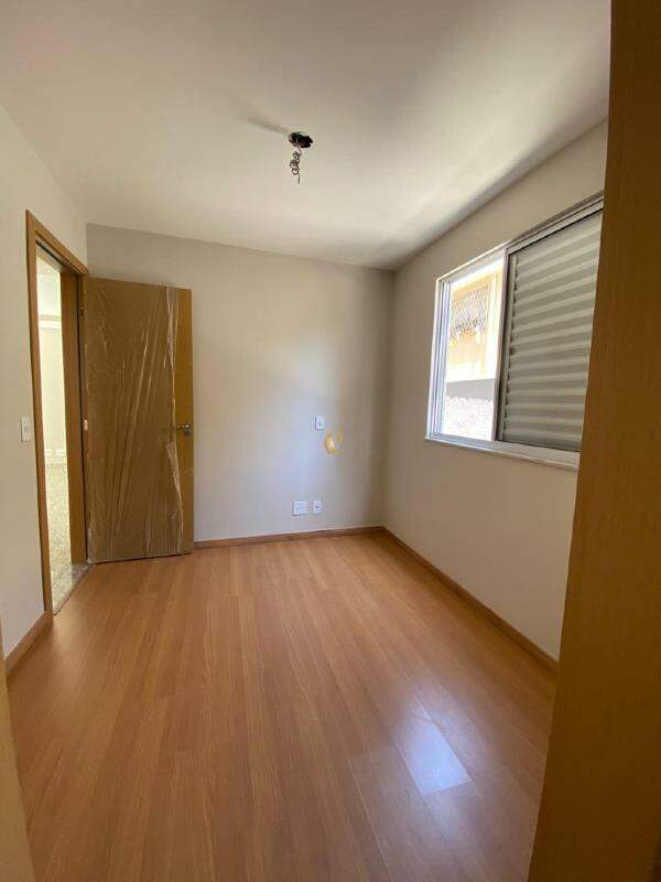 Apartamento à venda com 2 quartos, 66m² - Foto 8