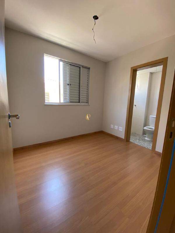 Apartamento à venda com 2 quartos, 55m² - Foto 7