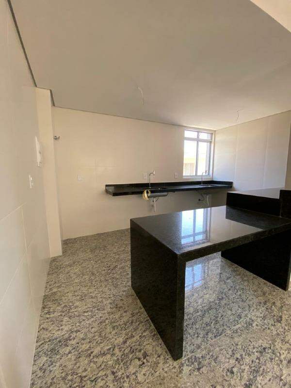 Apartamento à venda com 2 quartos, 55m² - Foto 11