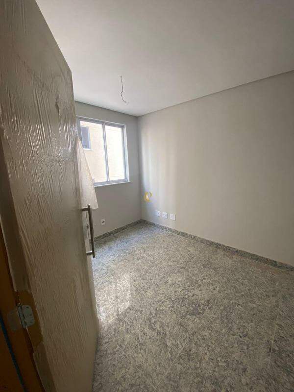 Apartamento à venda com 2 quartos, 52m² - Foto 10