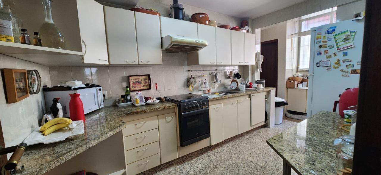 Apartamento à venda com 3 quartos, 110m² - Foto 19