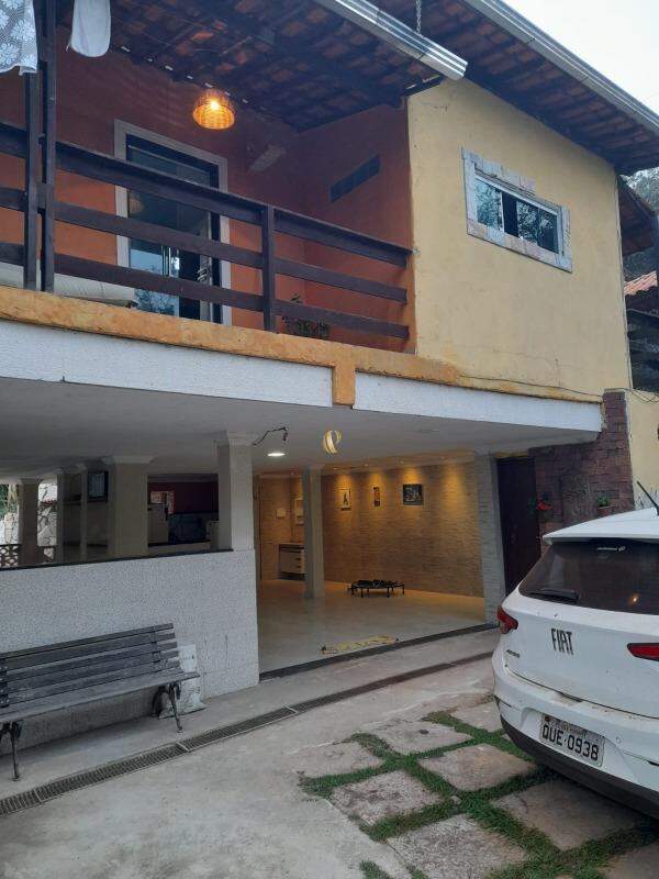 Casa à venda com 3 quartos, 245m² - Foto 3