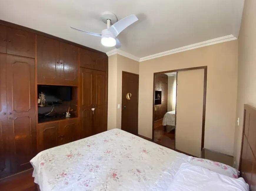 Apartamento à venda com 3 quartos, 140m² - Foto 18