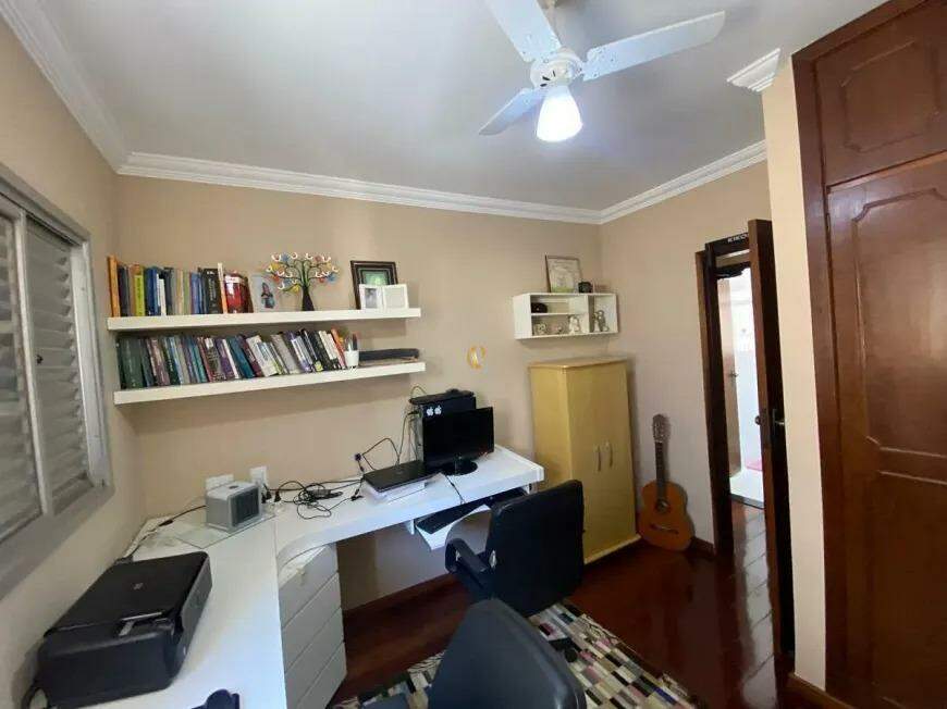 Apartamento à venda com 3 quartos, 140m² - Foto 23