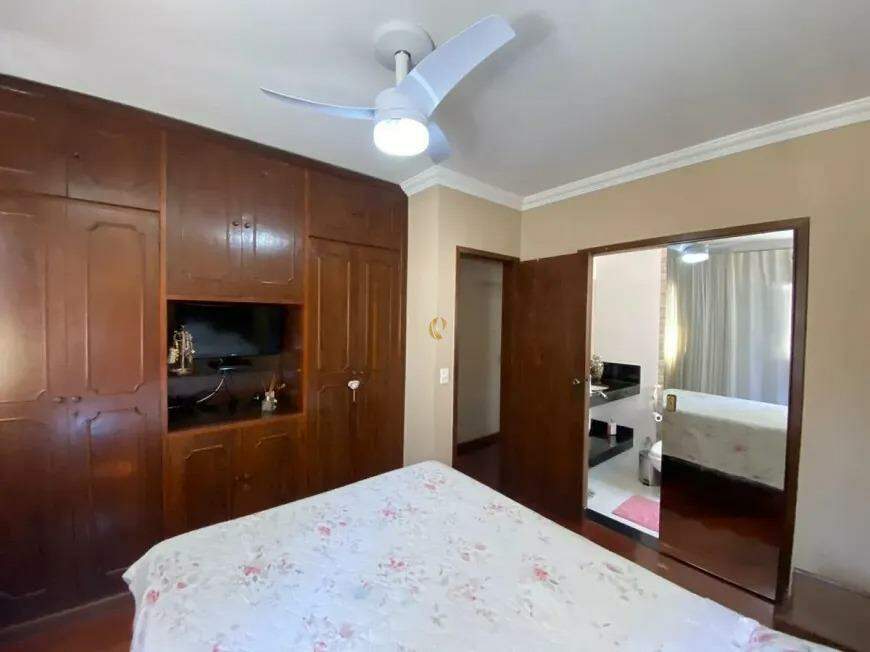 Apartamento à venda com 3 quartos, 140m² - Foto 9