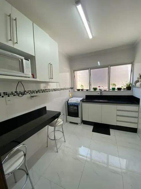Apartamento, 3 quartos, 140 m² - Foto 1