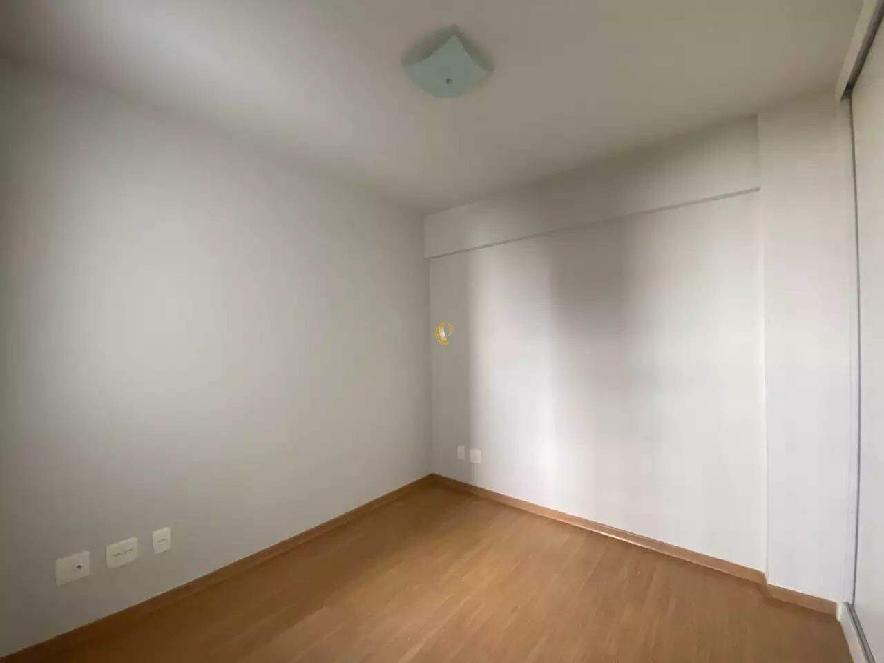 Apartamento à venda com 3 quartos, 141m² - Foto 12