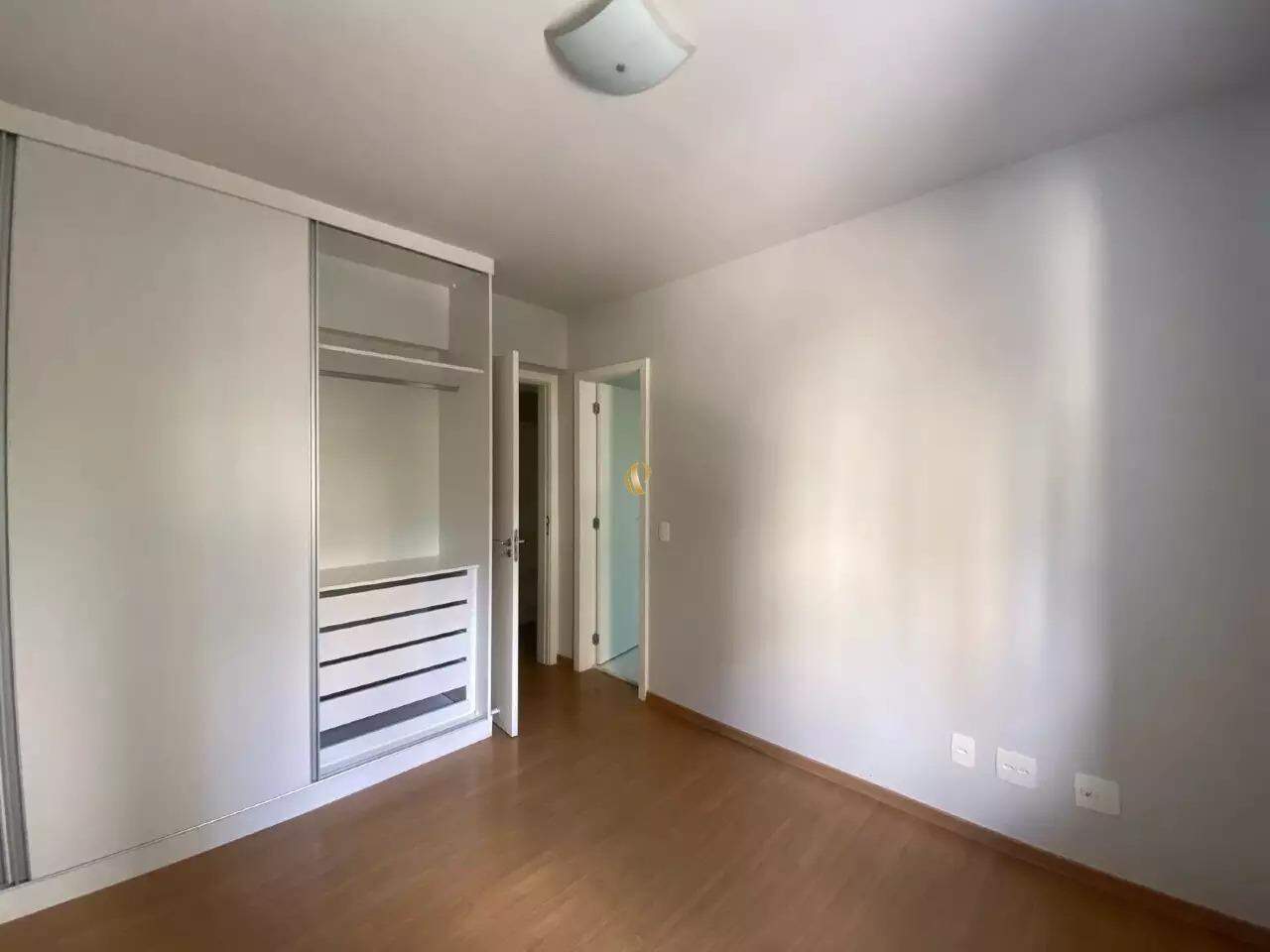 Apartamento à venda com 3 quartos, 141m² - Foto 10