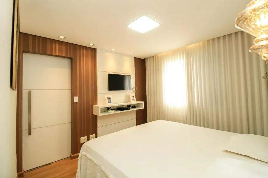 Apartamento à venda com 4 quartos, 151m² - Foto 19