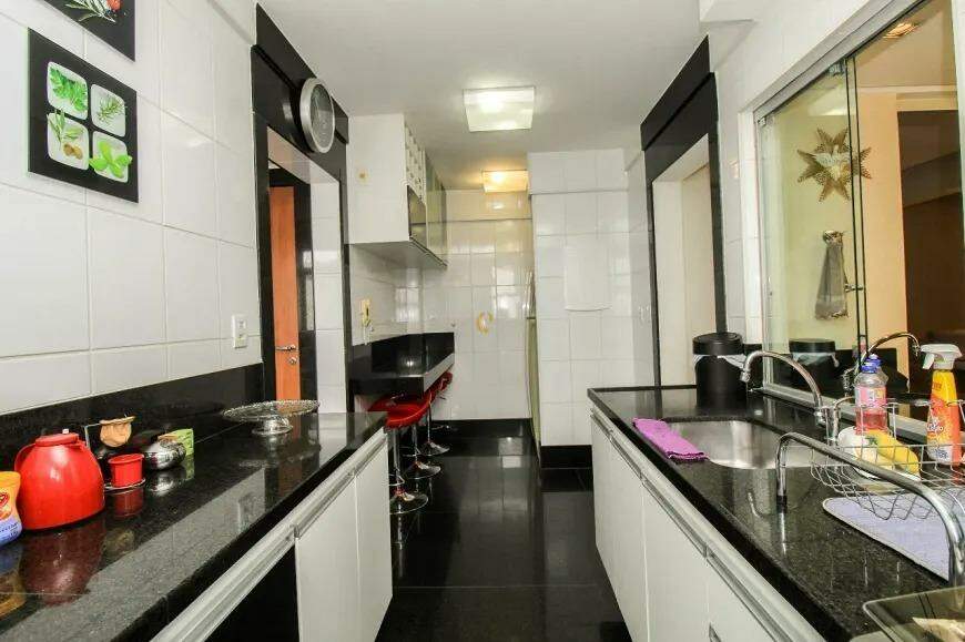 Apartamento à venda com 4 quartos, 151m² - Foto 14