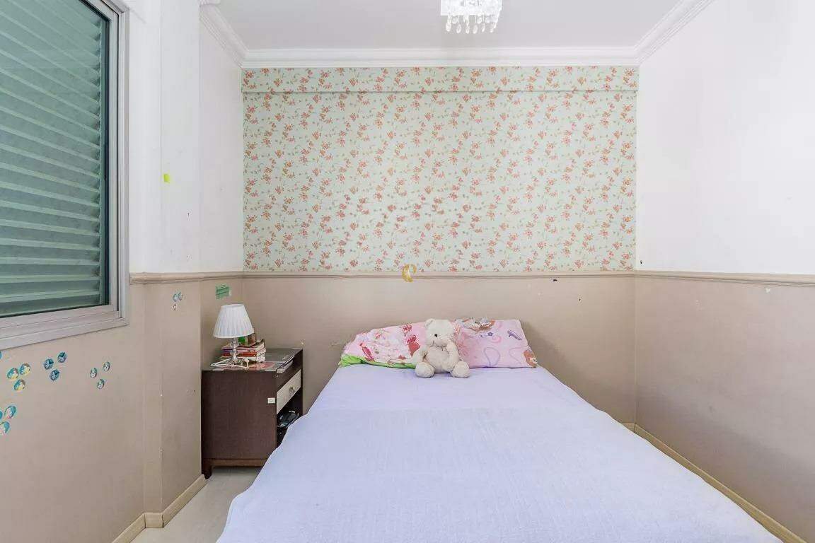 Apartamento à venda com 4 quartos, 140m² - Foto 13