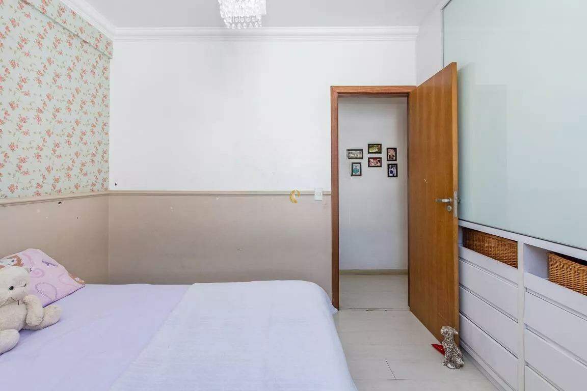 Apartamento à venda com 4 quartos, 140m² - Foto 23